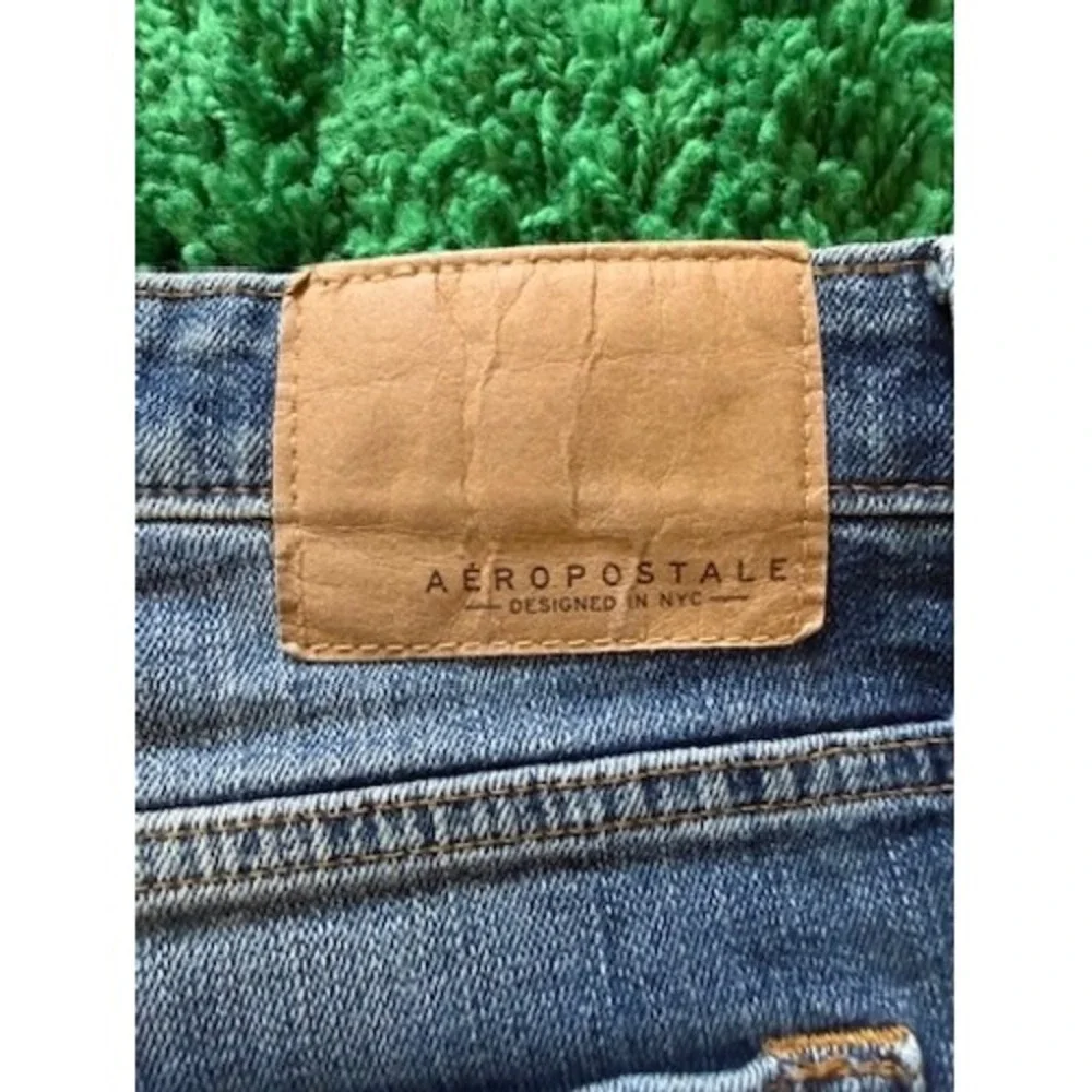 Aeropostale Mens Blue Distressed Cut-Off Denim Shorts‎ Medium Wash Size 32